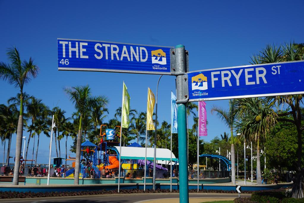 Yongala Lodge By The Strand Townsville Buitenkant foto